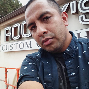 lift-storefront-decals-vectors-selfie-mr-mario-martinez